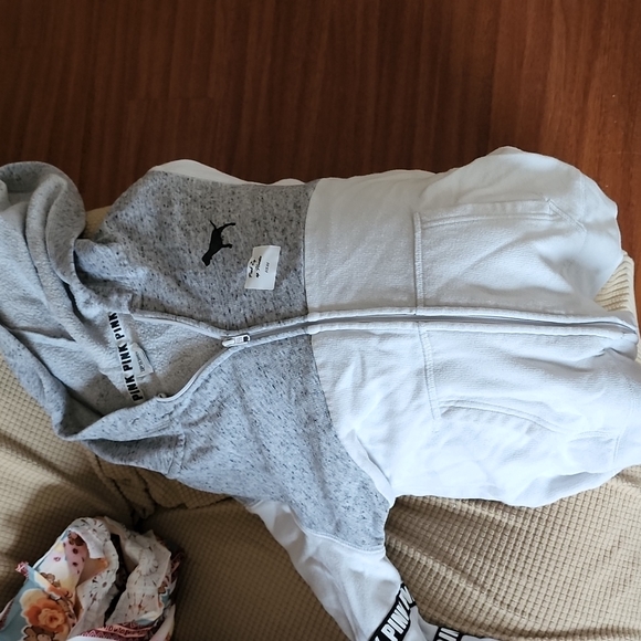 Pink zip up hoodie - Picture 2 of 2